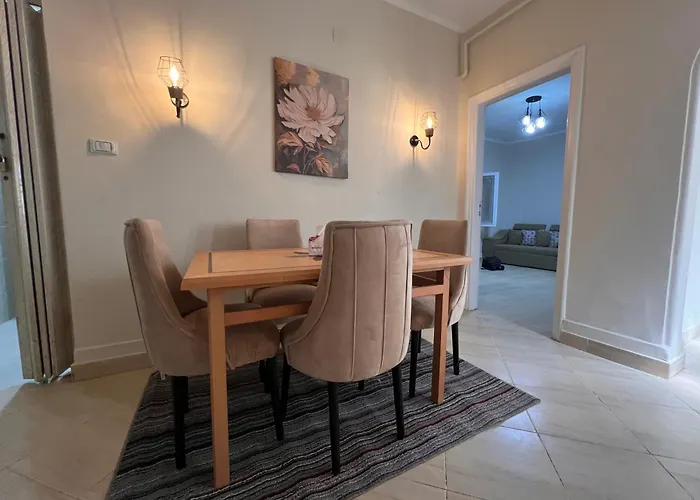 2 Bedroom Minutes Away From Nile