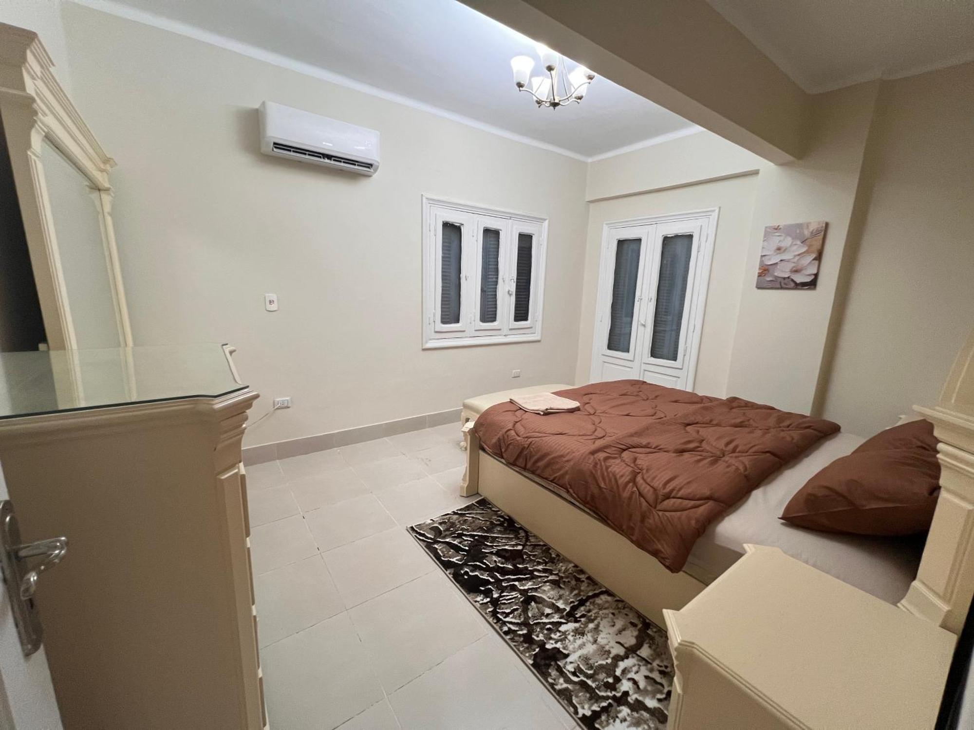 2 Bedroom Minutes Away From Nile Apartamento