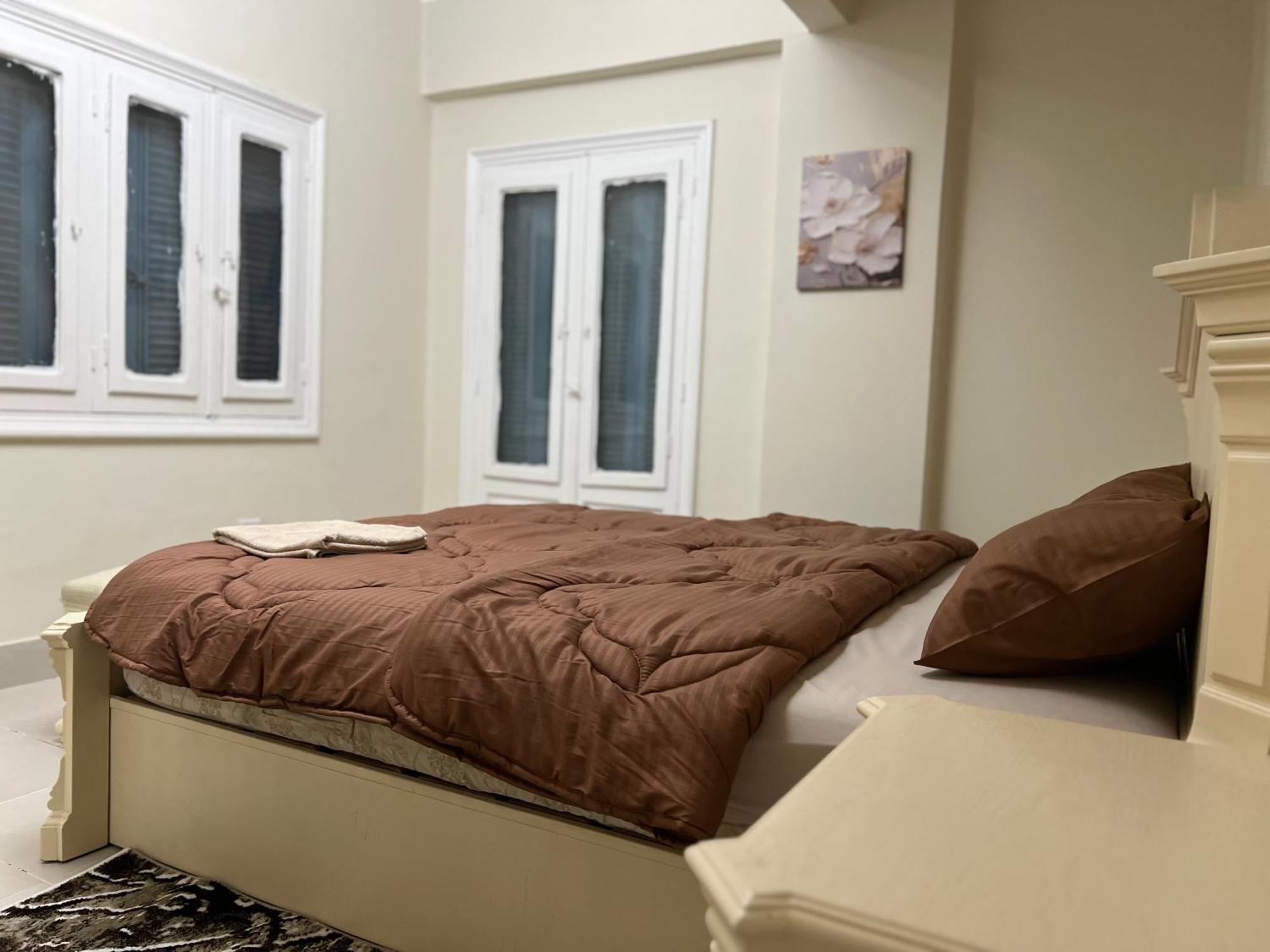 2 Bedroom Minutes Away From Nile *